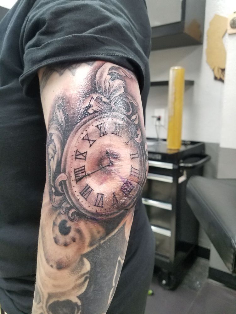 Ambitious Tattoo & Piercing — photo
